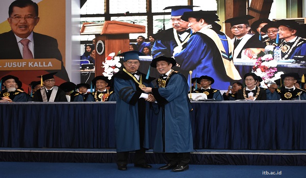 ITB Beri Gelar Doktor Kehormatan kepada Jusuf Kalla